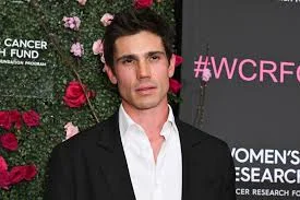 Tanner Novlan Net Worth