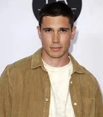 Tanner Novlan Net Worth