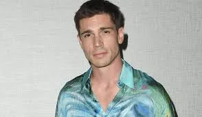 Tanner Novlan Net Worth