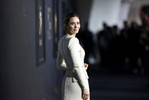 Emily Blunt Outfits